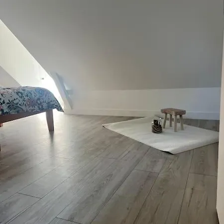 La Maison Du Rouge Gorge Casa de Férias Châteaubriant